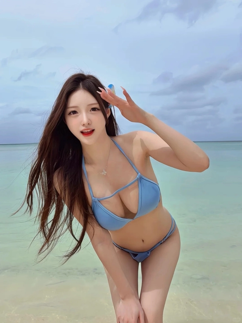 Ảnh bikini gái xinh Trung Quốc khoe vóc dáng thon gọn