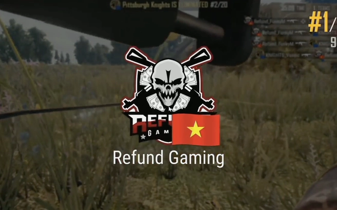 Ảnh nền Refund Gaming chụp hình kỷ niệm cùng áo đồng phục truyền thống