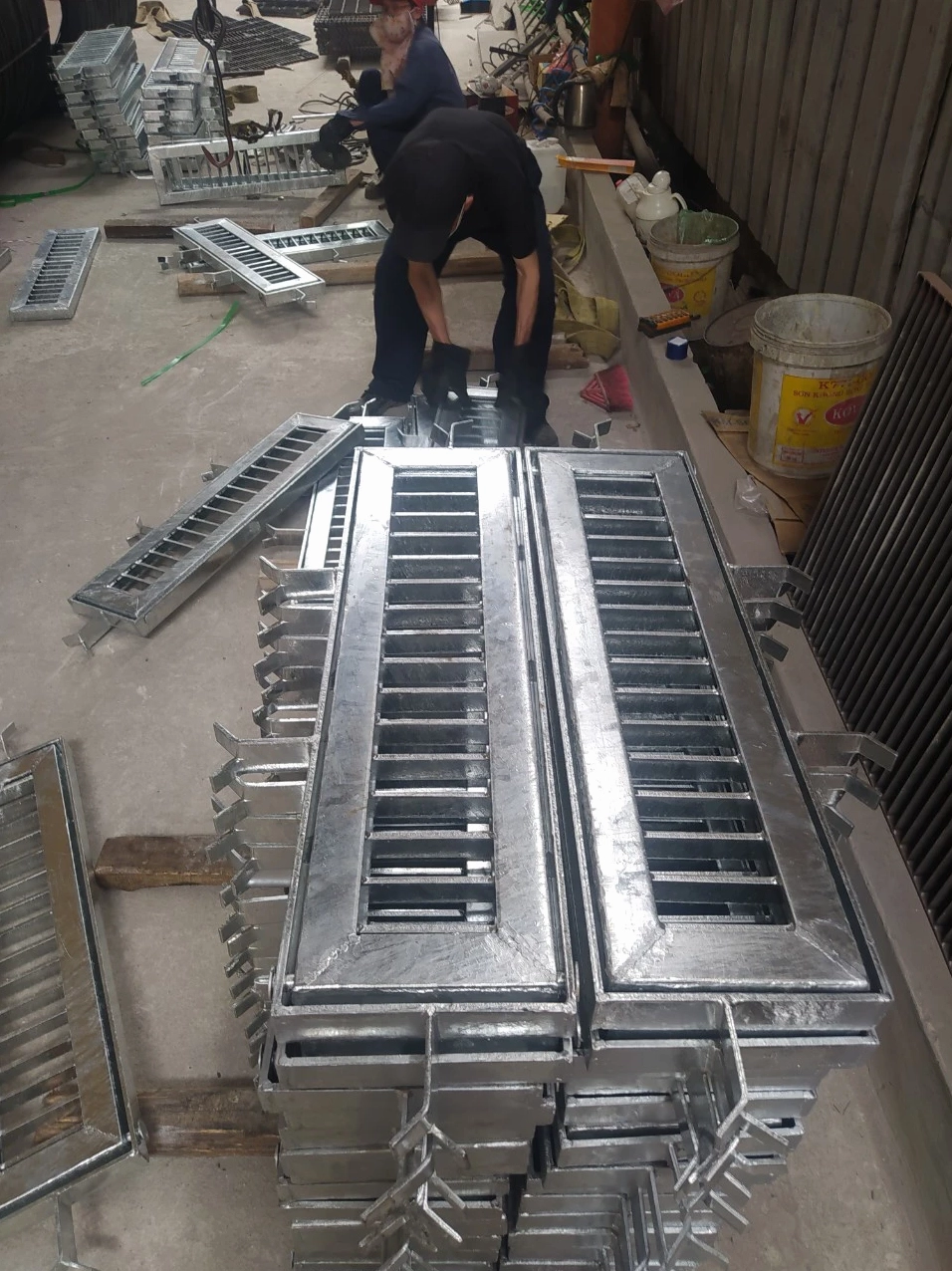Bán Tấm Sàn Grating Thép Tấm
