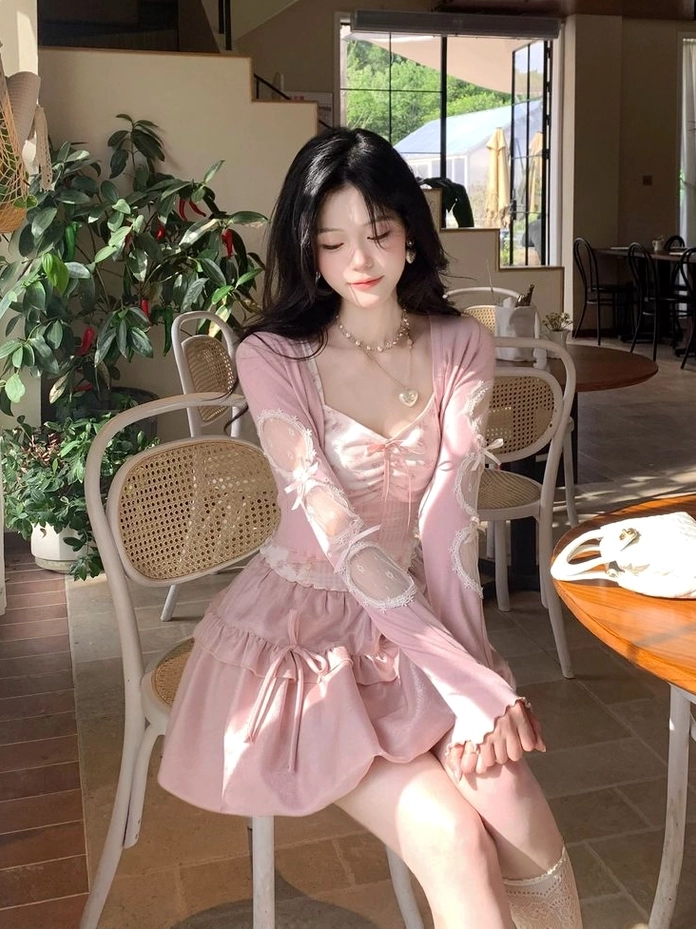 Bức ảnh thời trang màu hồng cực kỳ cuốn hút và sành điệu