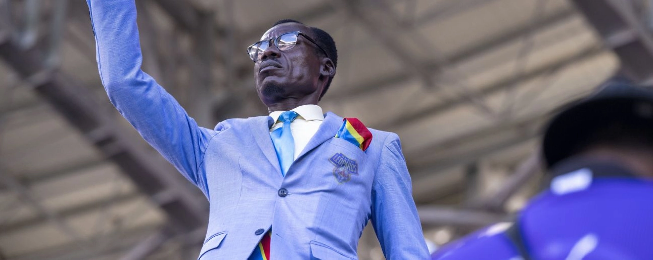 Bức tượng sống của DR Congo lỡ mất chiến thắng tại vòng play off World Cup