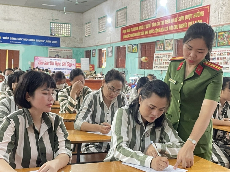 Các điều kiện tiêu chuẩn cách tính thời gian nghĩa vụ của người được đề nghị đặc xá năm 2024