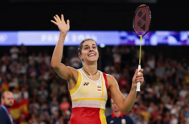 Carolina Marín ăn mừng cảm xúc sau chiến thắng nghẹt thở trước Aya Ohori tại Olympic Paris