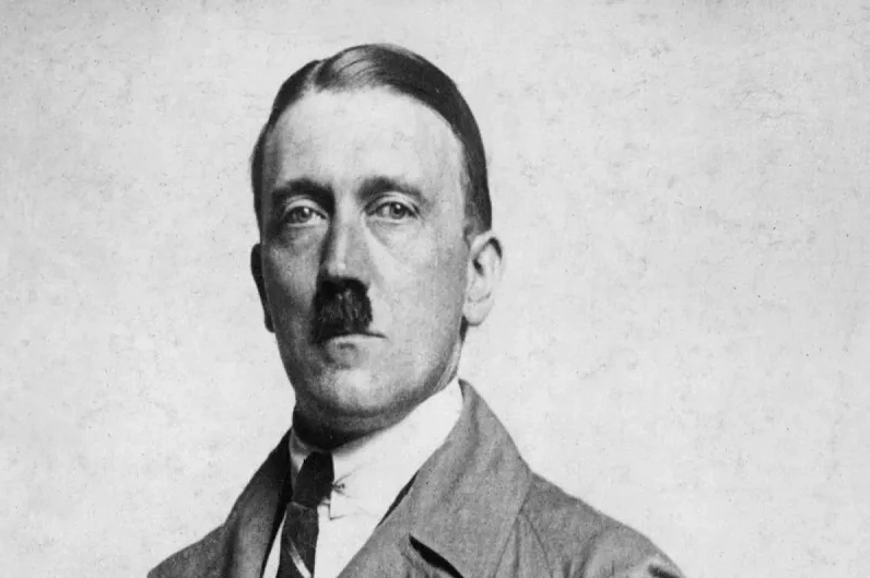 Chân dung Adolf Hitler
