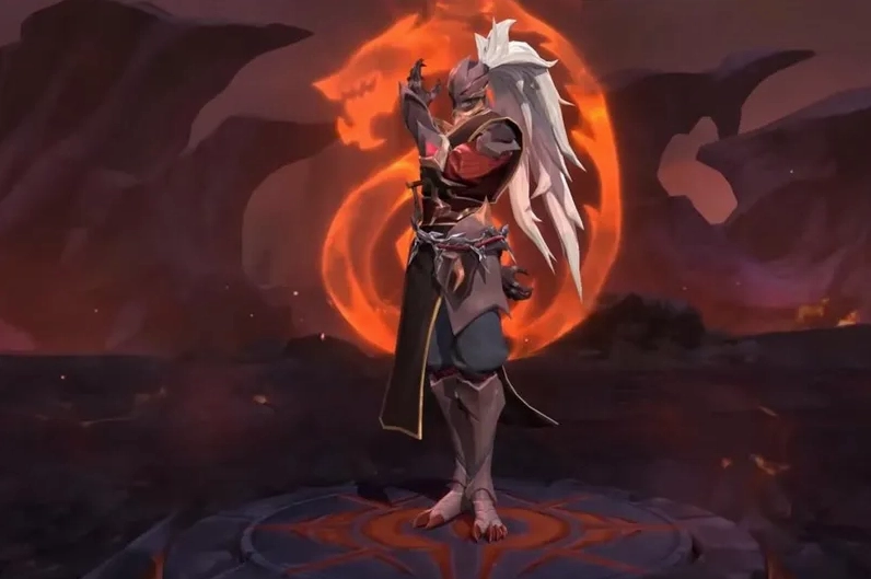 Chân dung cô gái trong bộ giáp ninja với ánh nhìn sắc lạnh vô cùng ngầu