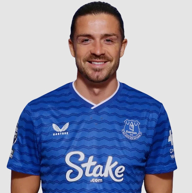 Chân dung Jack Grealish thi đấu trên sân với kỹ thuật cá nhân điêu luyện