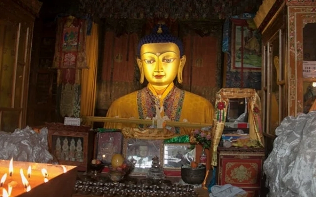 Chiêm ngưỡng vẻ đẹp kiến trúc Phật giáo uy nghi tráng lệ của Tu viện Drepung tại Tây Tạng