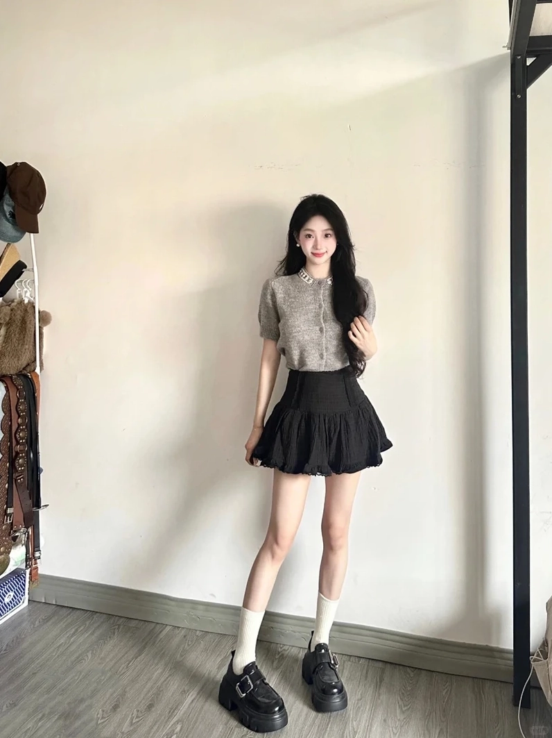 Cô nàng diện váy ngắn trẻ trung được cộng đồng mạng yêu thích