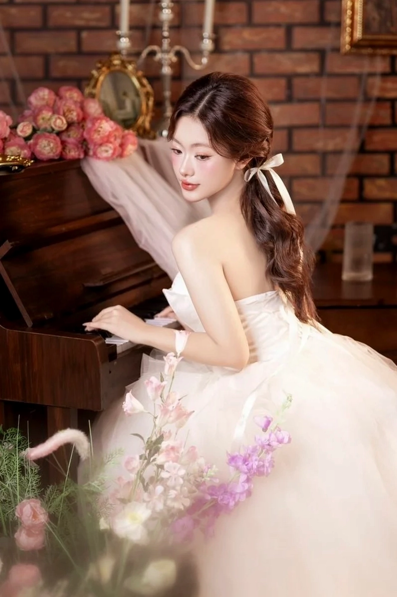 Cô nàng tuổi đôi mươi khoe vẻ đẹp dễ thương kẹo ngọt đốn tim người nhìn