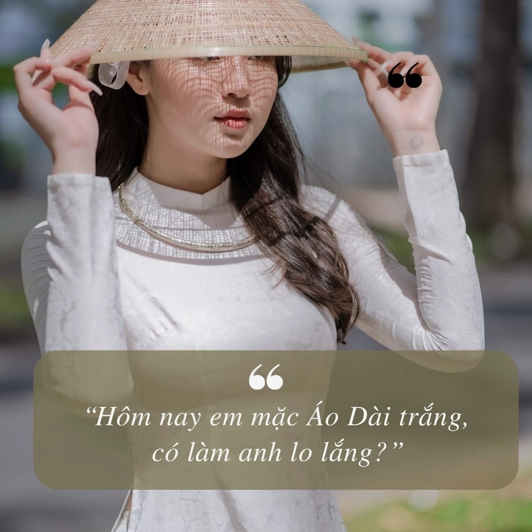 Gái xinh mặc áo dài tết trẻ trung và rạng rỡ với nụ cười tươi tắn trong ngày xuân