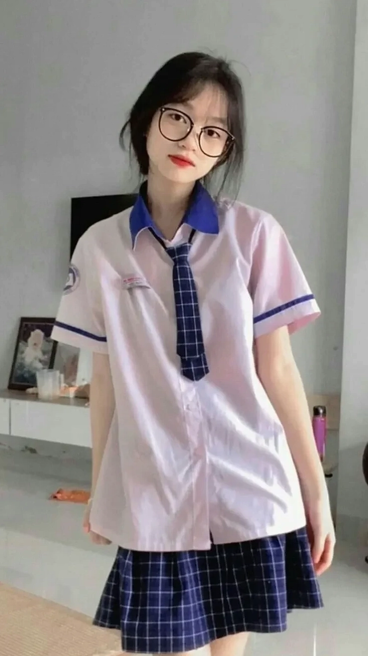 Gái xinh tuổi học trò tạo phong thái dễ thương và cuốn hút một cách tự nhiên