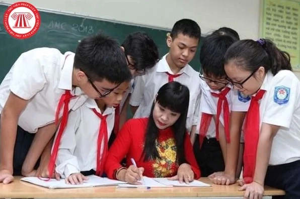 Giáo viên trung học cơ sở hạng 1 được áp dụng hệ số lương của viên chức loại A1 hay A2 theo quy định?