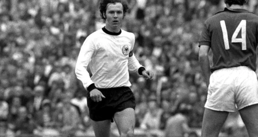 Hình ảnh ghi dấu những thành tựu rực rỡ của Franz Beckenbauer trong lịch sử bóng đá