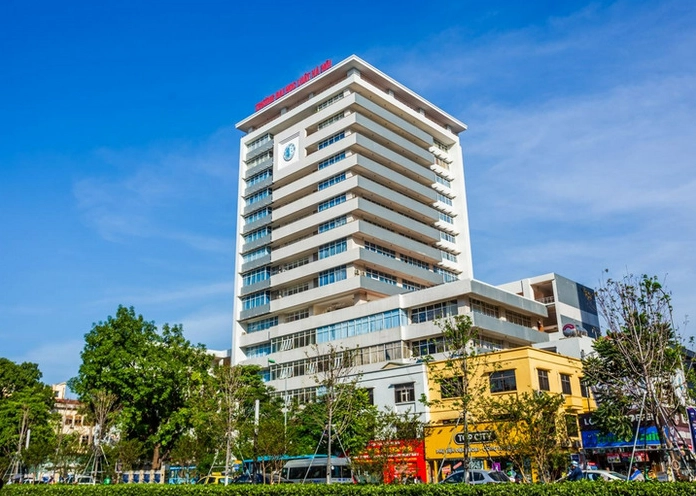 Hình ảnh tổng quan khuôn viên Trường Đại học Luật Hà Nội