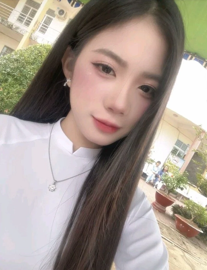 Hình nền cô gái xinh xắn đáng yêu cho điện thoại