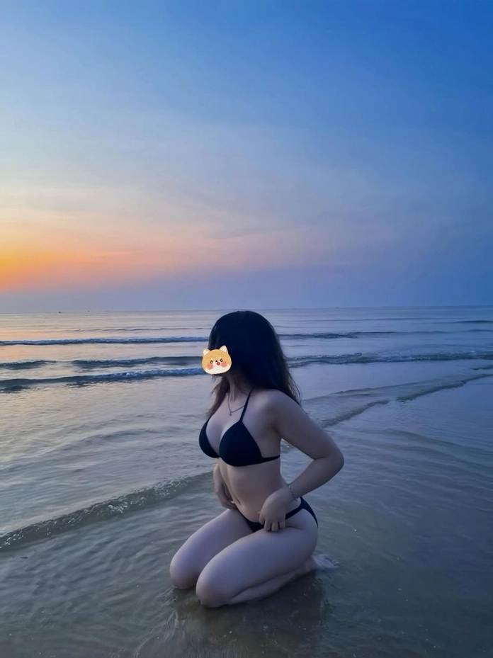Hình nền gái xinh che mặt phong cách bí ẩn lôi cuốn