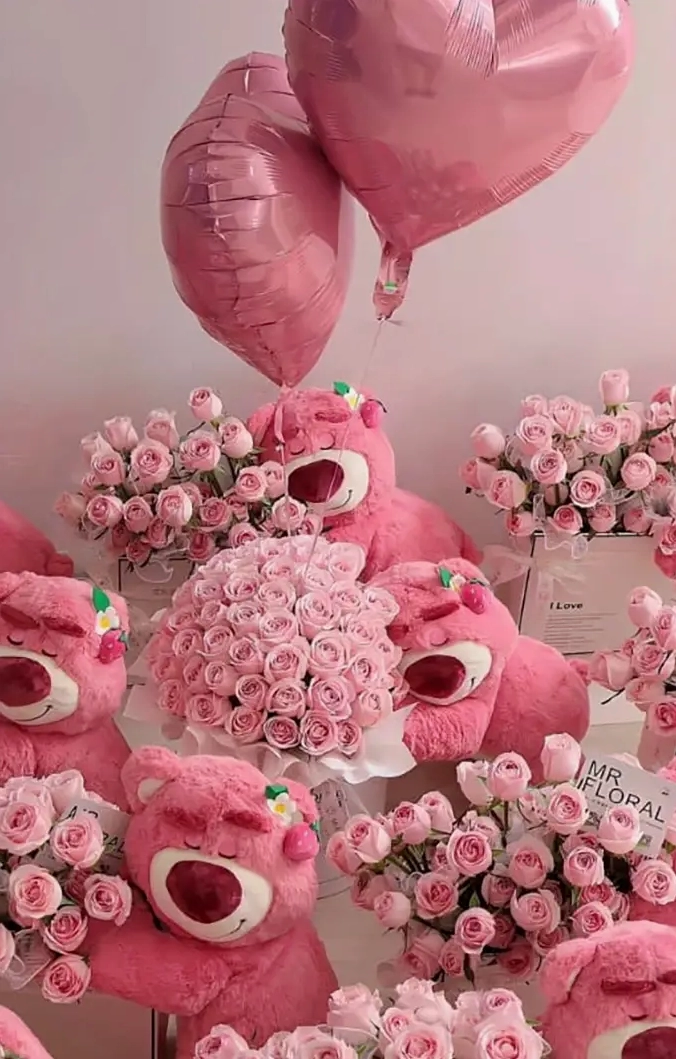 Hình nền gấu dâu Lotso ngoài đời thật dễ thương mộc mạc