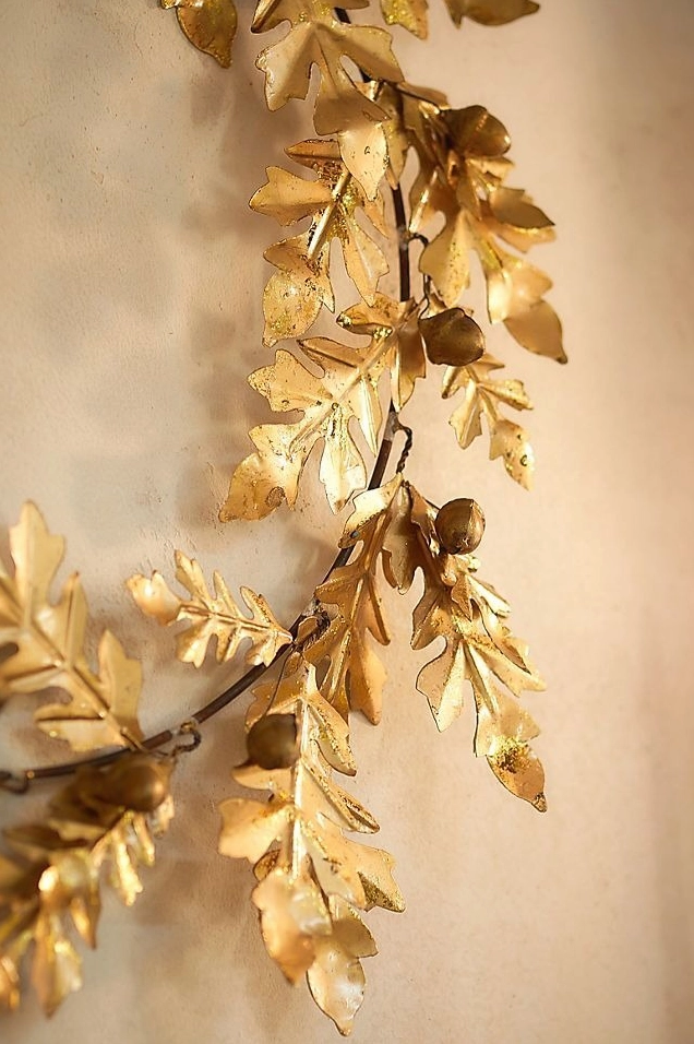 Hình nền lá nguyệt quế vàng rực rỡ mang lại may mắn