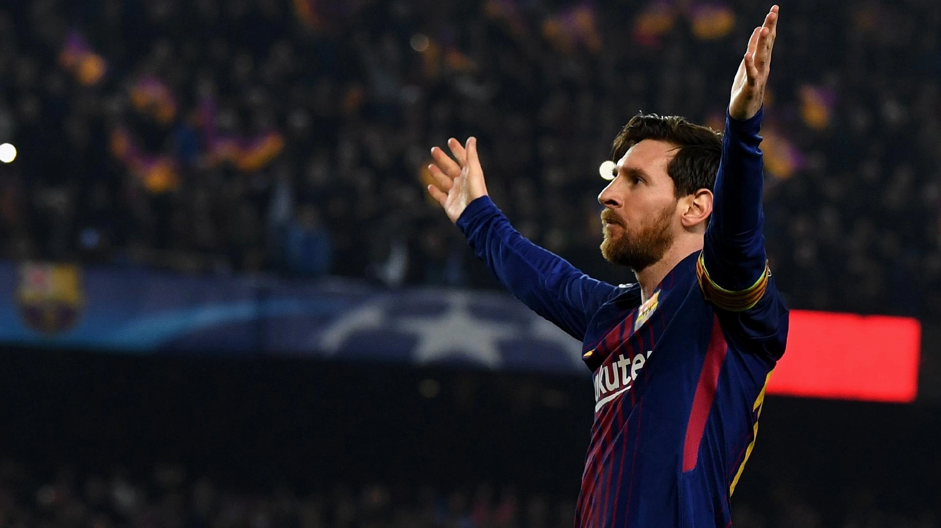 Hình nền messi bước ra sân vận động với phong thái tự tin và đẳng cấp