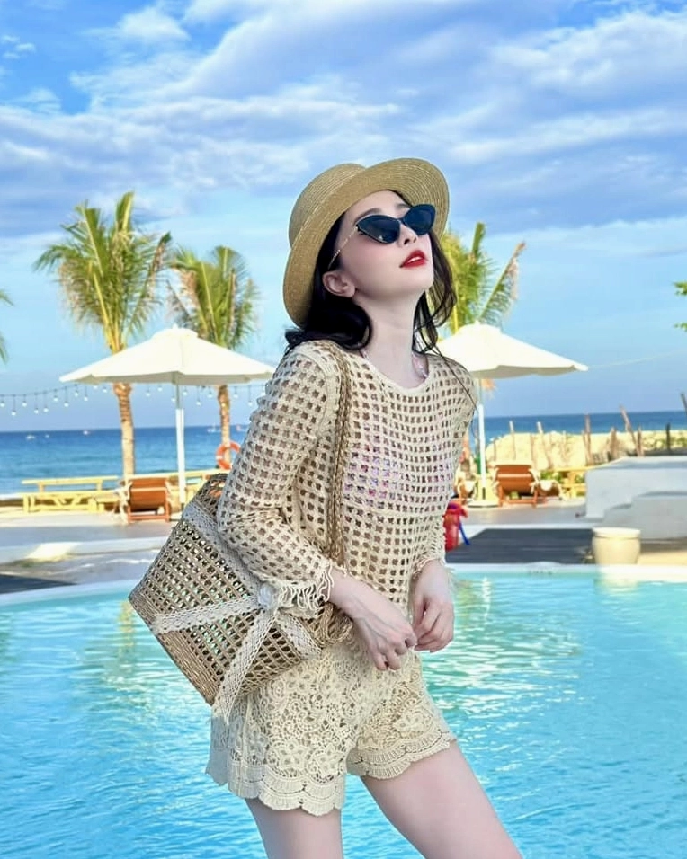 Hot girl mang phong cách chuẩn Ulzzang Hàn Quốc sành điệu