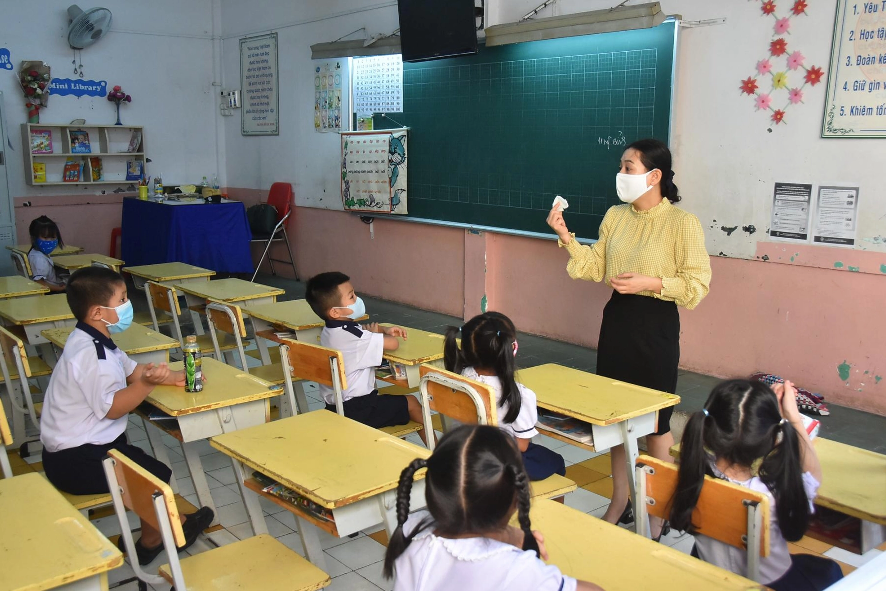 Hướng dẫn về đăng ký dạy thêm ngoài nhà trường theo Thông tư 29