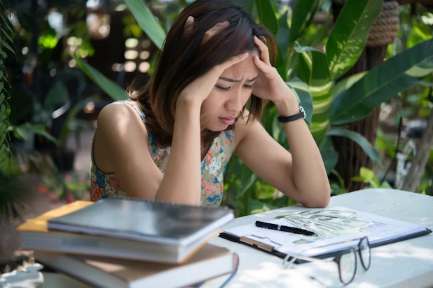 Khám phá bản chất của overthinking