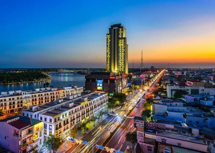 Không gian chánh điện trang nghiêm nơi thờ phụng đức Phật Thích Ca Mâu Ni