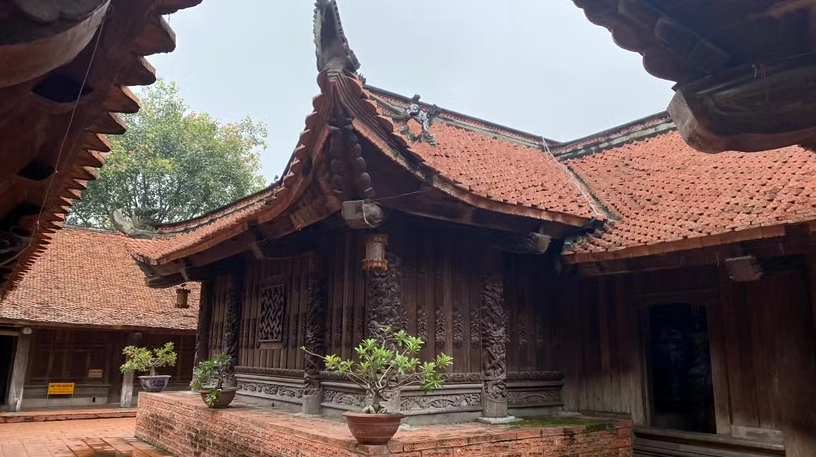 Không gian Chùa Đậu lưu giữ nhiều giá trị văn hóa kiến trúc nghệ thuật của các vương triều Lý Trần Lê Nguyễn