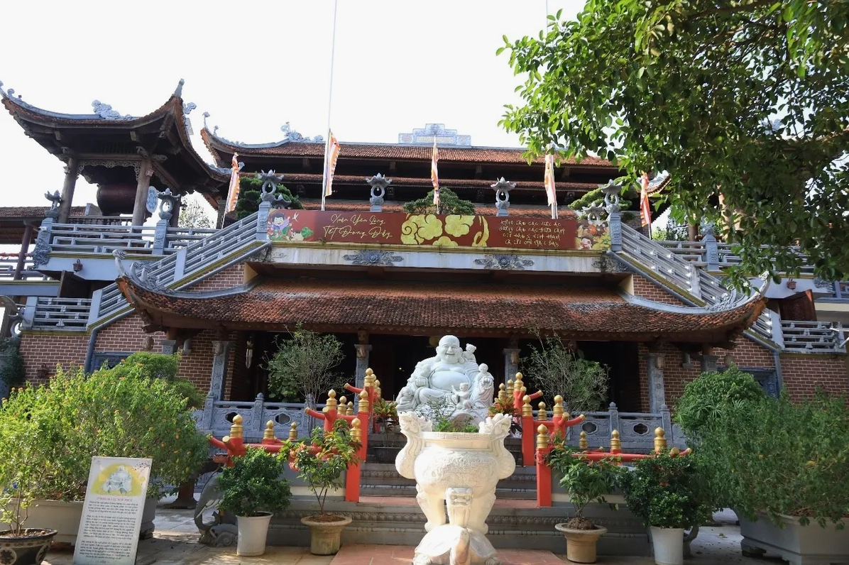 Không gian Phật pháp thanh tịnh uy nghiêm tại Tùng Lâm Hòa Phúc