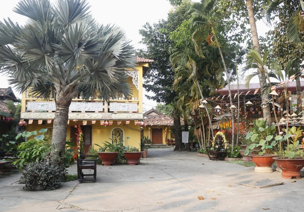 Không gian thanh tịnh và bình yên tại khuôn viên Chùa Phước Tường