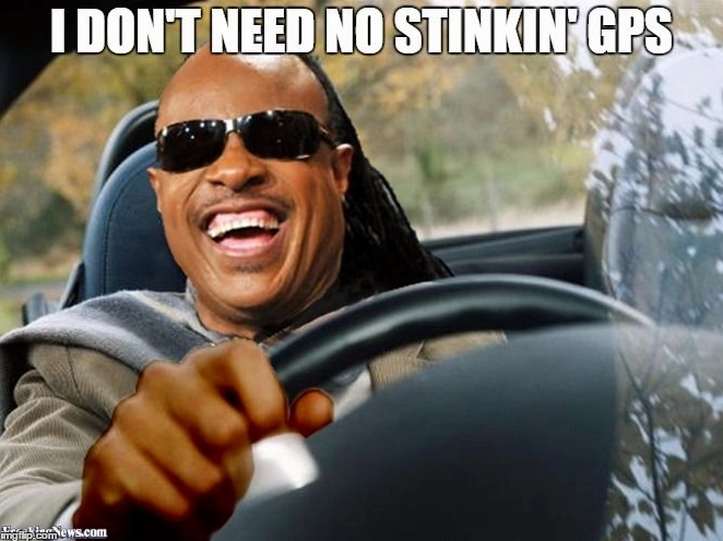 Meme anh da đen chỉ trỏ cười cợt