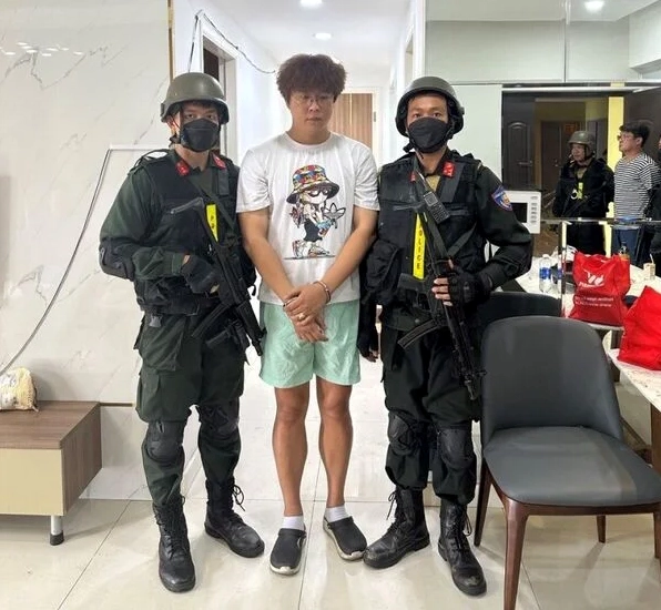 meme bị công an bắt vì tội ngủ nướng