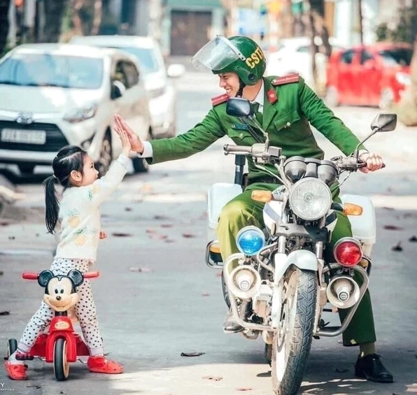 meme công an vào cuộc điều tra phá án