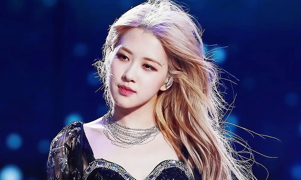 Meme mèo cool ngầu đáng yêu đang suy nghĩ