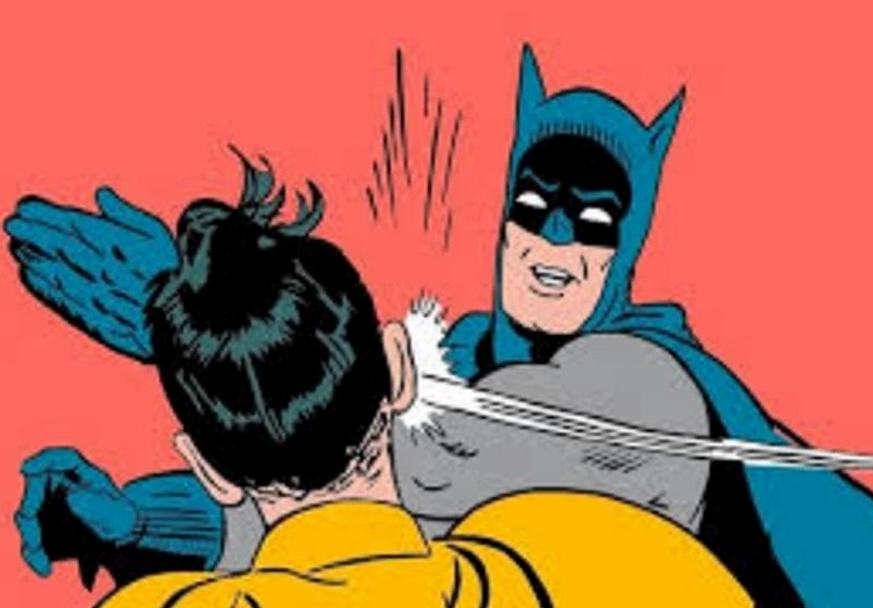 Meme nhân vật hoạt hình đang cầm ghế phang vào đầu đối thủ
