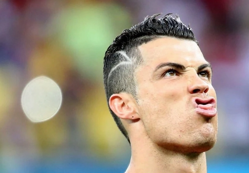 Meme templates ronaldo meme tạo nền tảng cho sự sáng tạo