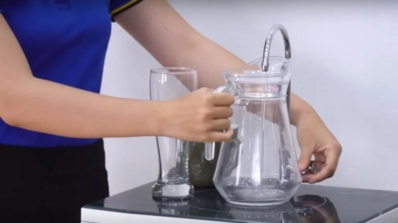 Minh họa khái niệm nước sạch là gì và cách xử lý nguồn nước sao cho an toàn