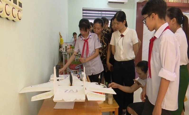 Một giờ học công nghệ điển hình tại trường trung học cơ sở