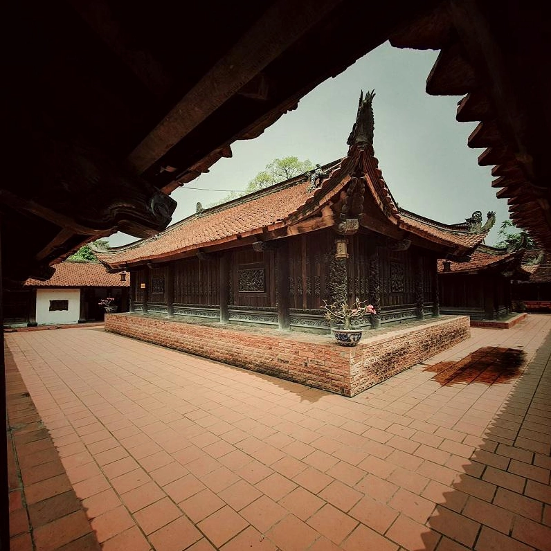 Một góc không gian thanh tịnh và trang nghiêm tại Chùa Đậu