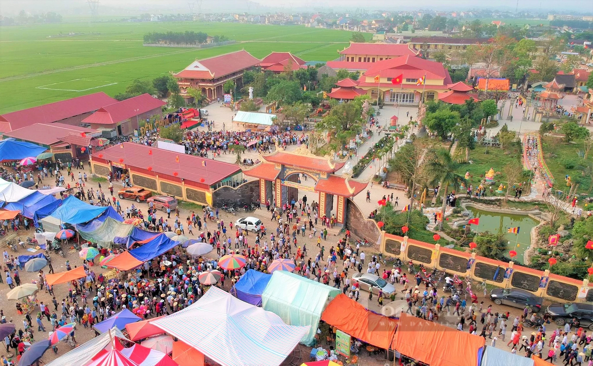 Nét đẹp cổ kính rêu phong của các công trình kiến trúc tại Chùa Gám