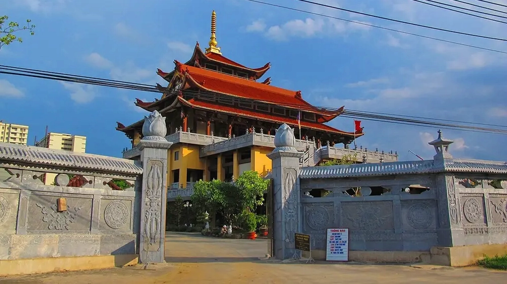 Nét đẹp kiến trúc cổ kính đậm chất Á Đông tại chốn thiền môn