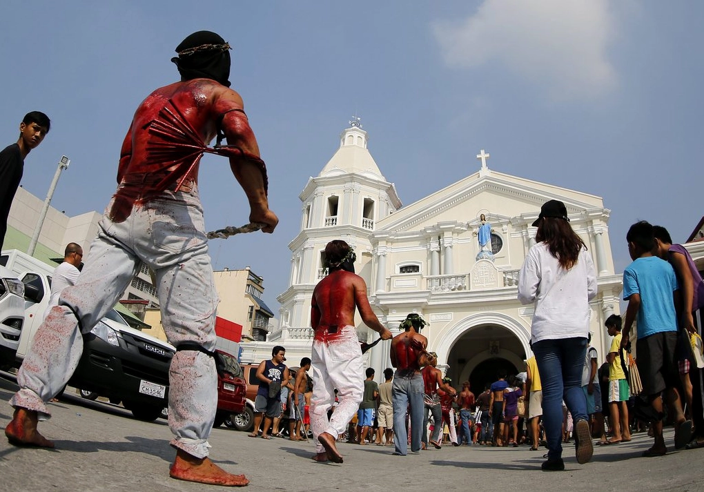Nghi lễ Đóng đinh thật tại Philippines