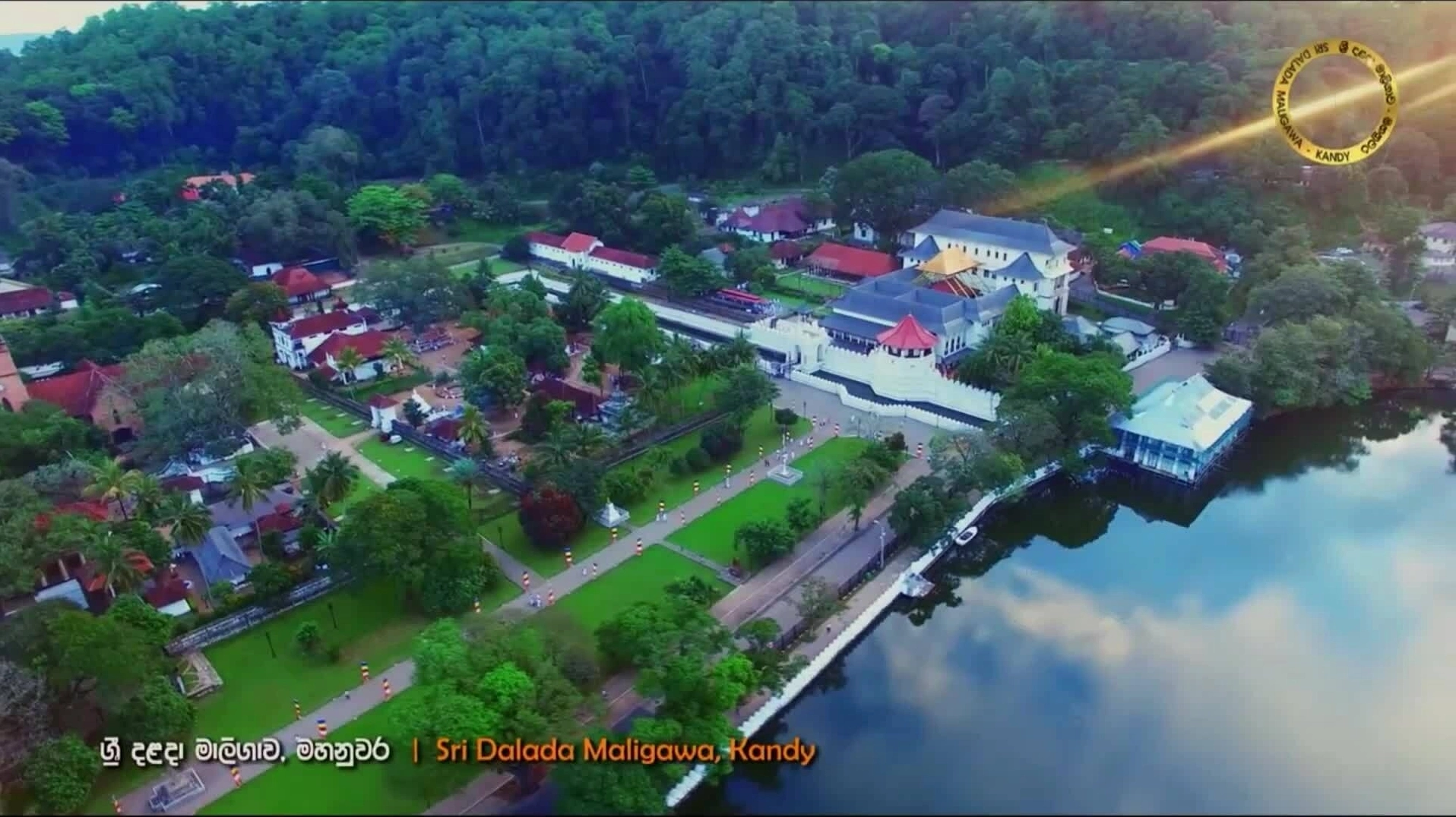 Ngôi đền lưu giữ xá lợi răng Phật linh thiêng với kiến trúc truyền thống tuyệt đẹp