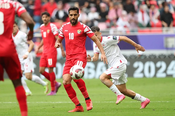 Ngôi sao sáng nhất bóng đá Jordan ghi dấu ấn với 3 bàn thắng tại Asian Cup