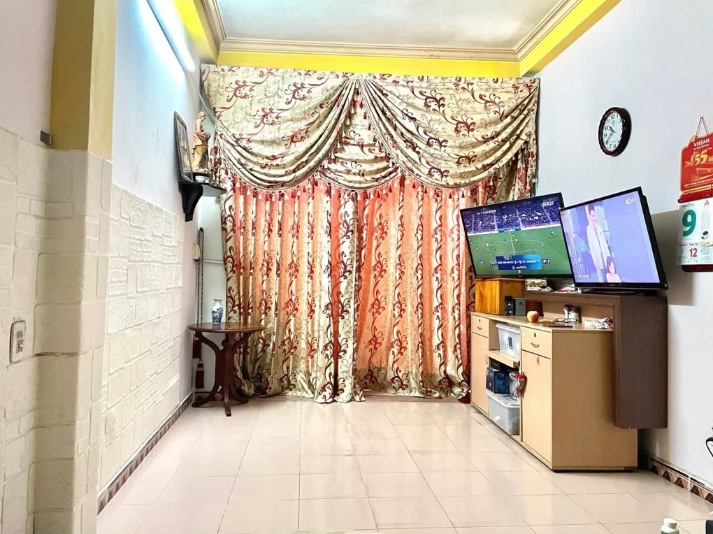 Nhà Hoà Hảo Quận 10