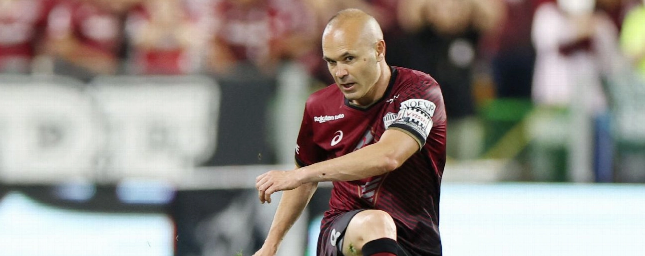 Nhiều biểu tượng của bóng đá thế giới gửi lời tri ân và chúc mừng sự nghiệp của Andres Iniesta sau khi anh thông báo quyết định giải nghệ