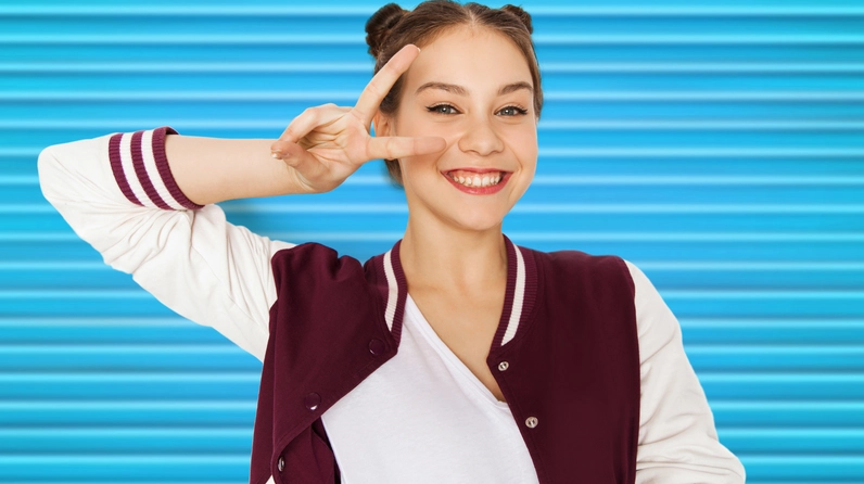 Phong cách chụp ảnh tự nhiên lưu giữ nét đẹp thanh xuân rực rỡ