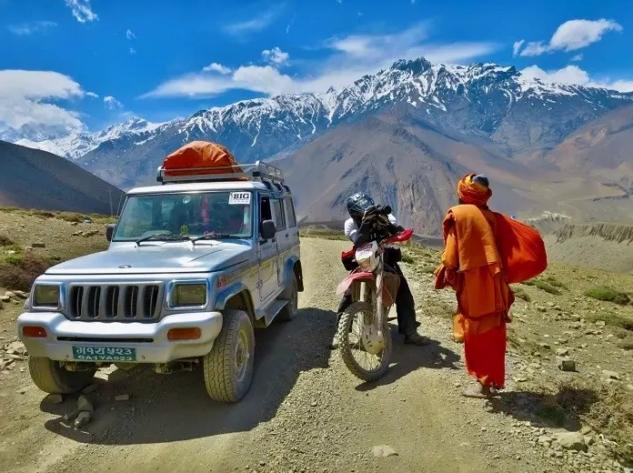 Phương tiện di chuyển thuận tiện đưa đón du khách hành hương tại Nepal