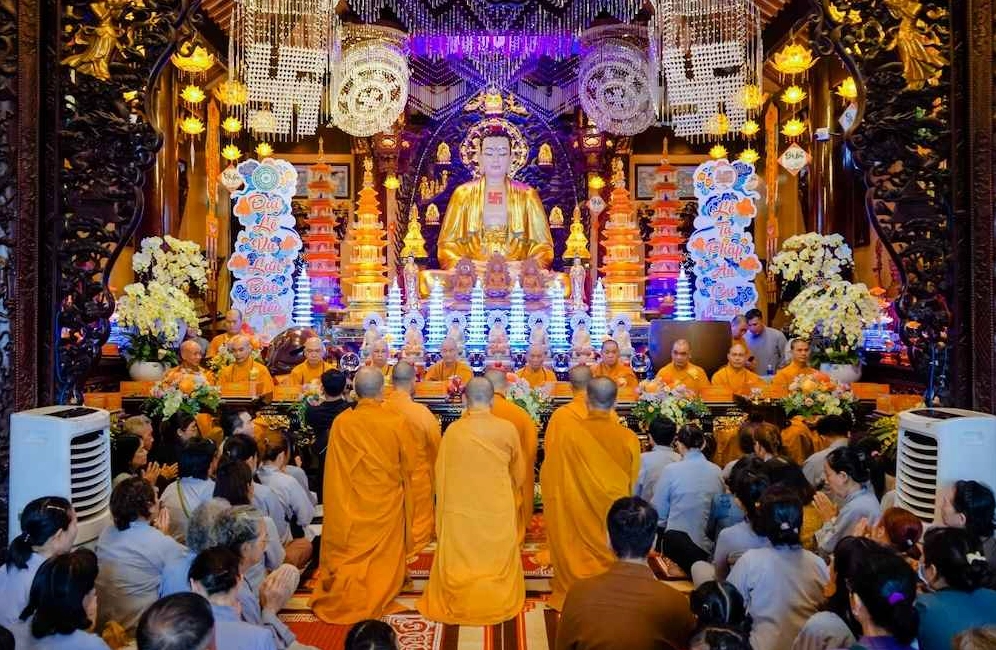 Quang cảnh đại lễ Vu Lan thiêng liêng và ấm áp tại Chùa Đại Giác