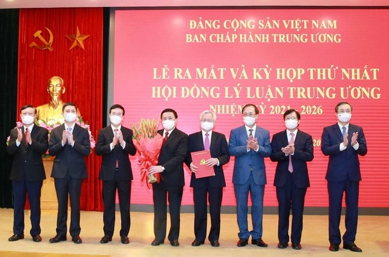 Ra mắt Hội đồng lý luận TW nhiệm kỳ 2021-2026